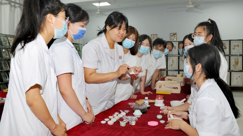 乳腺疏通按摩手法与通乳的区别