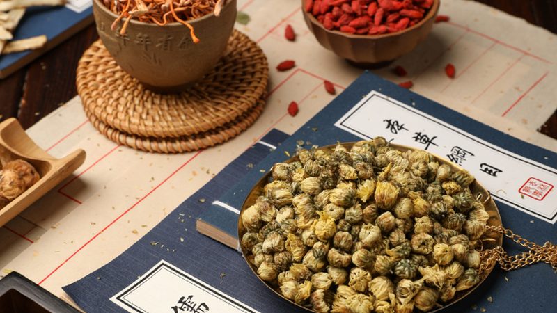在接到解约通知后，双方应就解约事宜进行协商。主要内容包括：