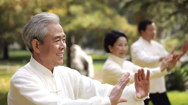一块好玉石的刮痧板，凭什么比普通板贵十倍